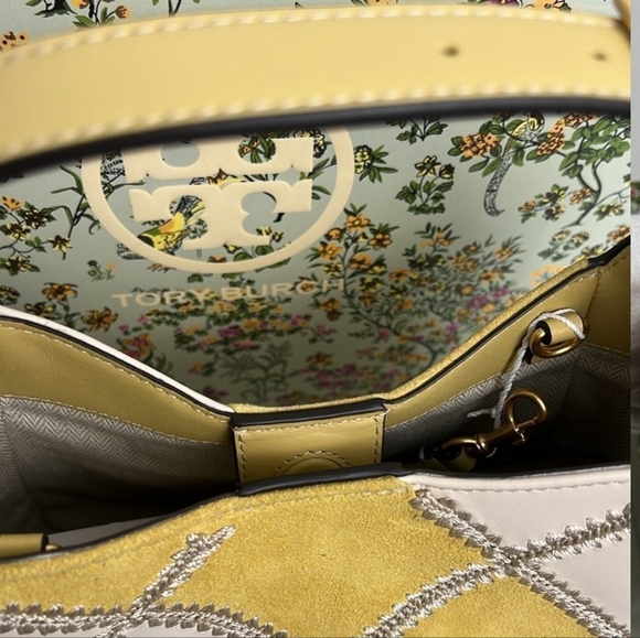 NWT~ Tory Burch Thea Patchwork Bucket Bag Small - Picture 6 of 12